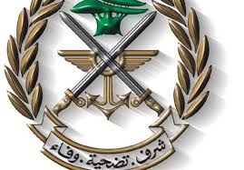 قيادة الجيش: توقيف مواطن وفتح طرقات من قِبل وحدات الجيش