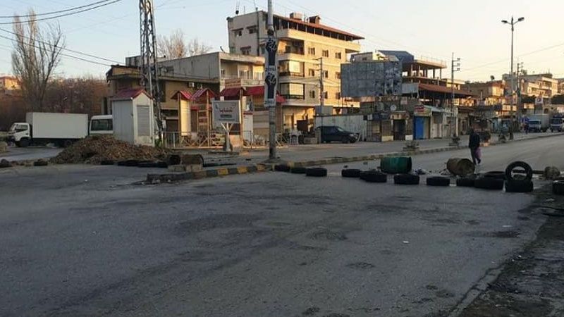 بالصور:الطرقات لبنان المقطوعة
