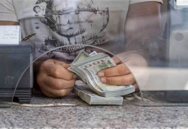 سعرُ صرفِ الدولار اليوم الخميس لدى الصرافين