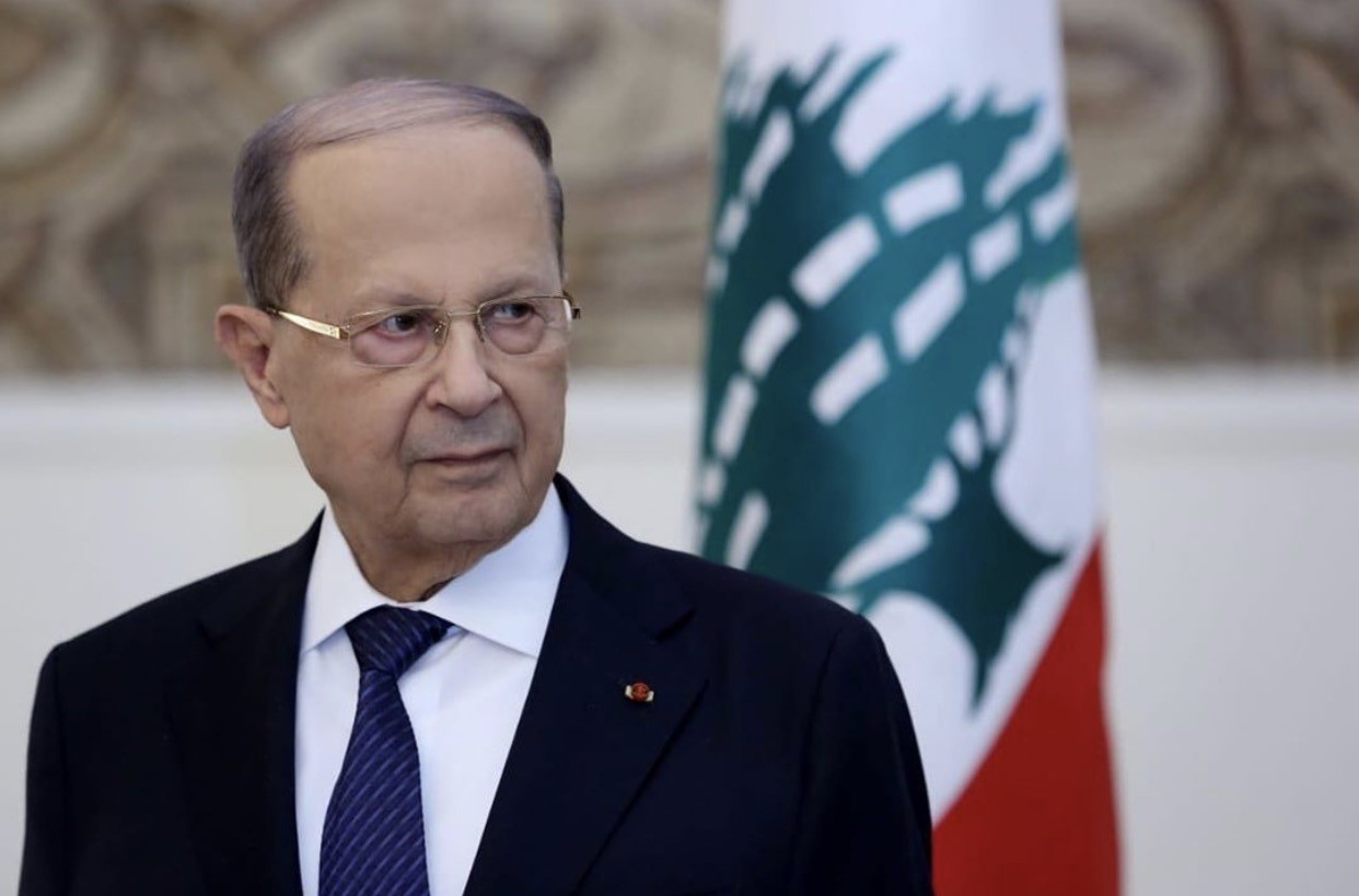 زوار الرئيس عون لـالشرق الأوسط: الرئيس يحمّل وزارة المال ومصرف لبنان مسؤولية الأزمة المالية ويستغرب كلام الحريري عن رفضه المس بهذا الشخص أو ذاك 