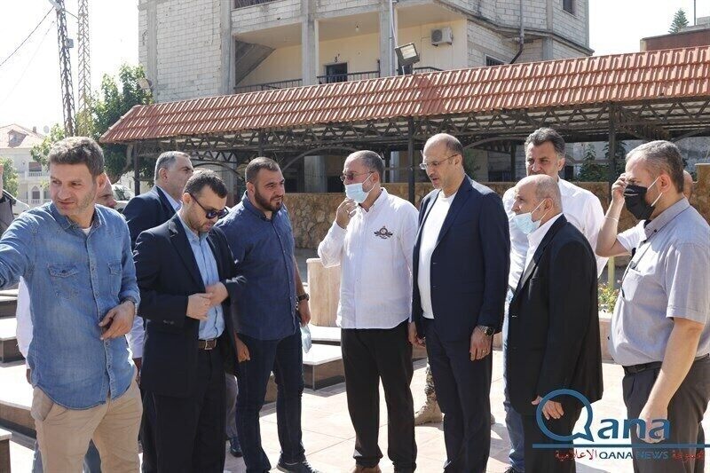 زيارة وزير الصحة د حمد حسن لبلدة قانا