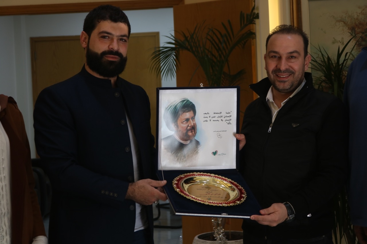 وفد من جمعية الإنماء البلدي الخيريّة يزور معالي وزير الثقافة والزراعة عباس مرتضى