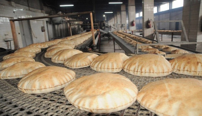 نقيب اصحاب الافران والمخابز: في حال تراجع سعر صرف الدولار سيتراجع وزير الإقتصاد ويعمد على تخفيض سعر ربطة الخبز