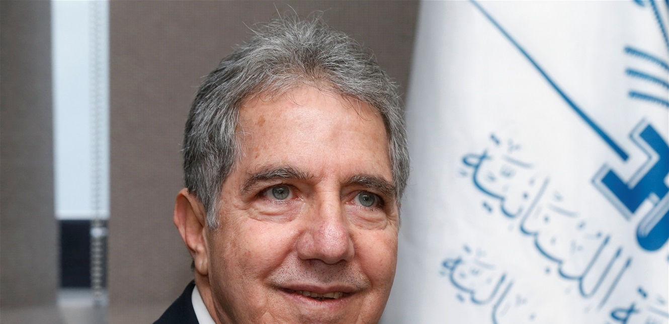 الخلاف بين المركزي والمالية مستمّر.. وزني: لم يصل أيّ كتاب من الحاكم