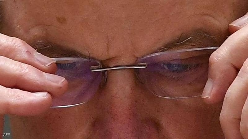 رابط خفي بين كورونا والنظارات.. دراسة تكشف مفاجأة