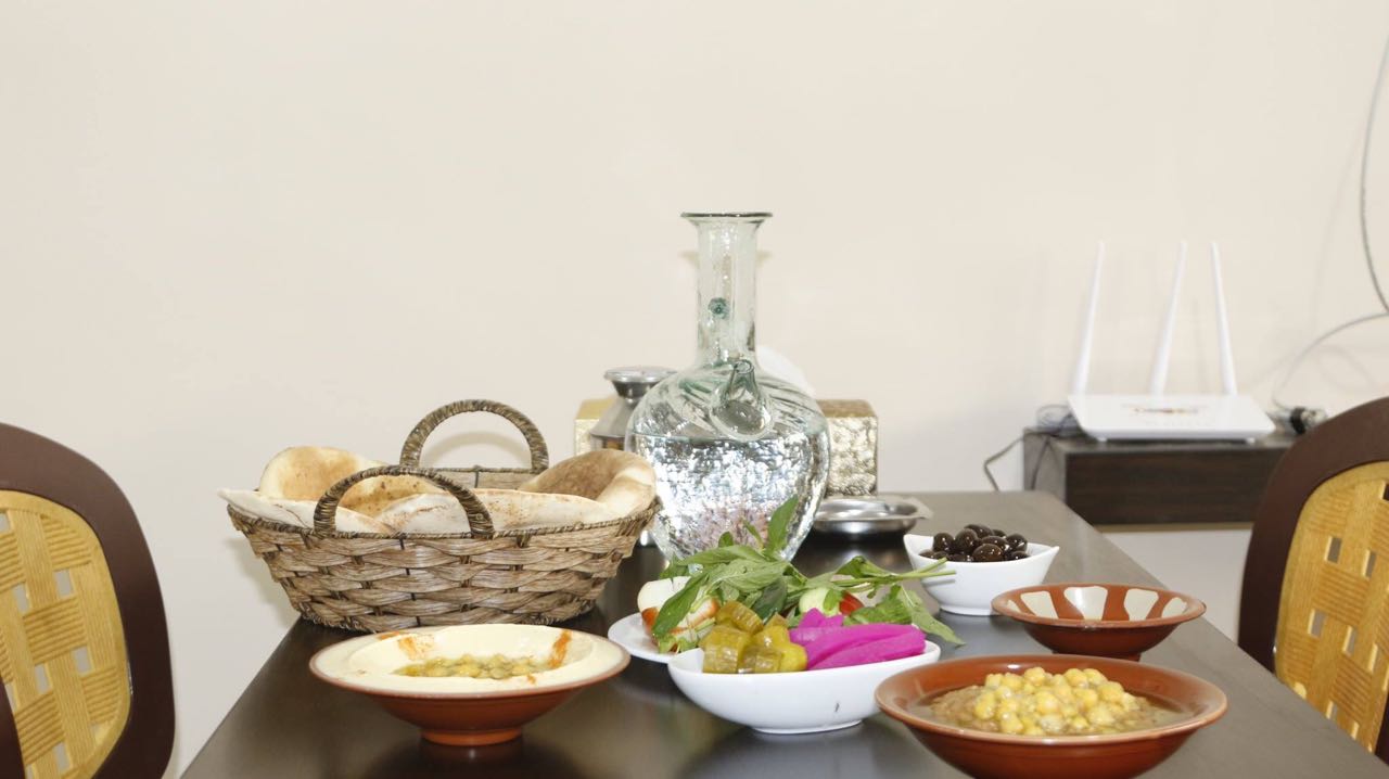 افتتاح مطعم 