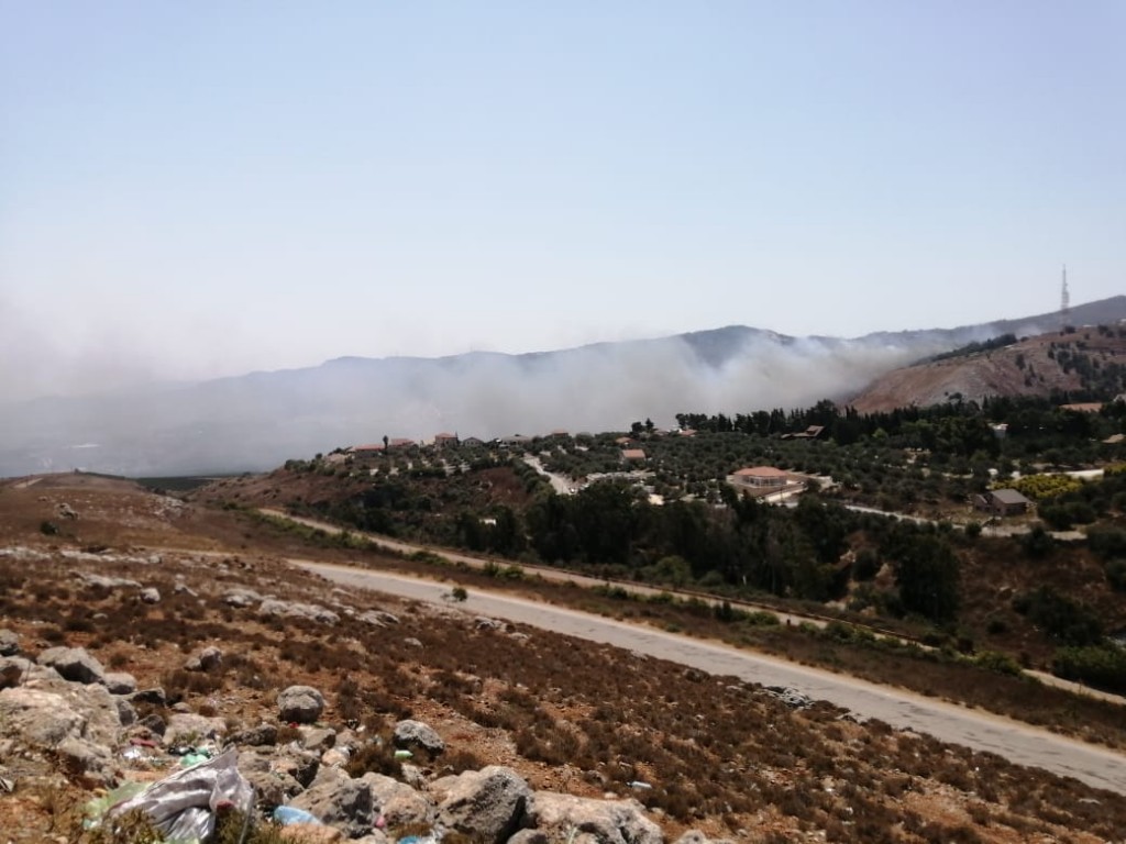 بالصور اندلاع حريق كبير في مستعمرة المطلة