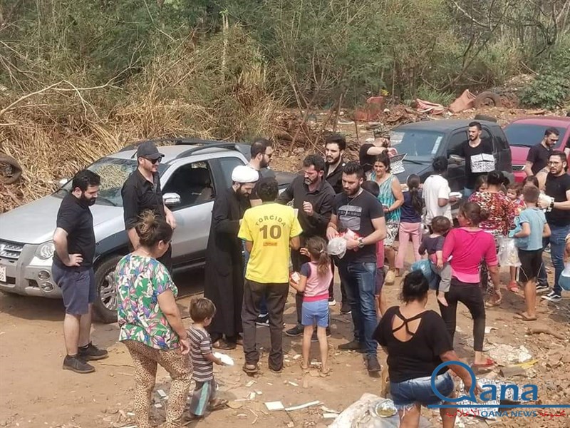 الجالية اللبنانية في البرغواي يقدمون الطعام على الفقراء بناسبة العاشر من محرم 