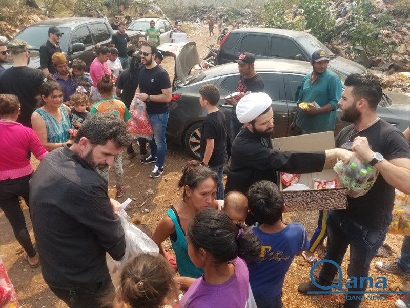 الجالية اللبنانية في البرغواي يقدمون الطعام على الفقراء بناسبة العاشر من محرم 