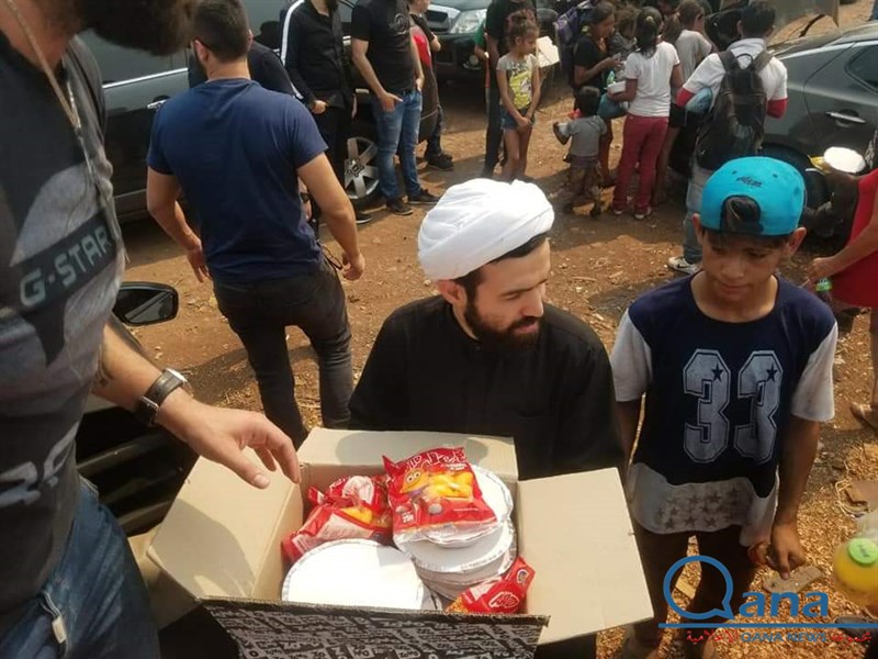 الجالية اللبنانية في البرغواي يقدمون الطعام على الفقراء بناسبة العاشر من محرم 