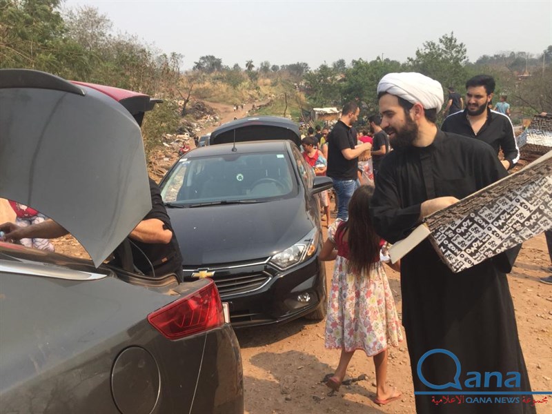 الجالية اللبنانية في البرغواي يقدمون الطعام على الفقراء بناسبة العاشر من محرم 