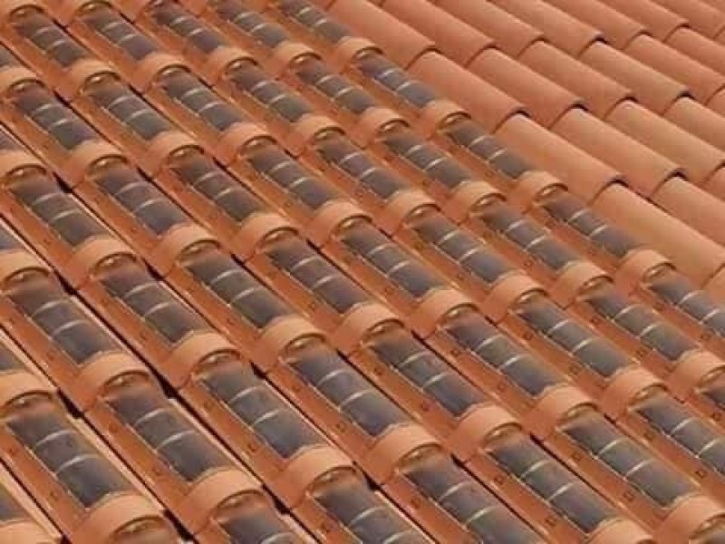 بالصور: ابتكار سويدي لـ 'قرميد' قادر على توفير الكهرباء للسكان...مكون من خلايا شمسية لتوليد الطاقة!